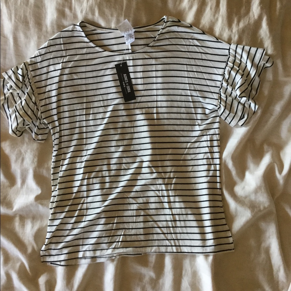Agnes and Dora TOP NWT